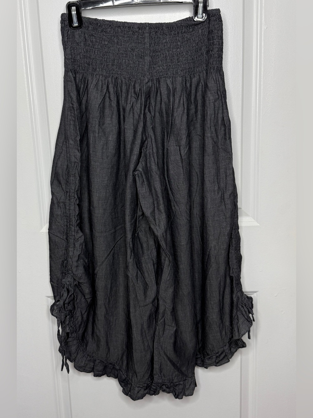 Celina Genie Harem Gaucho Culottes Ruched Ties on Side of Legs Ruffled Hems |GUC - Picture 3 of 11